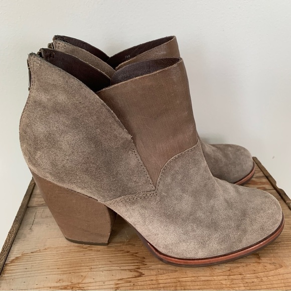 Kork-Ease Brown Suede Booties Size 7.5M - Picture 6 of 11